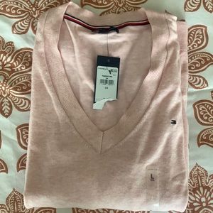 Never worn! Too big but super cute and comfortable.